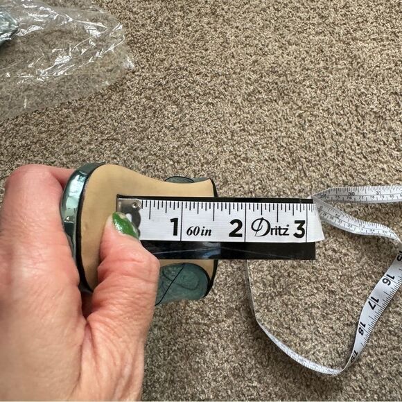 Good American lucite wedges - Picture 9 of 11